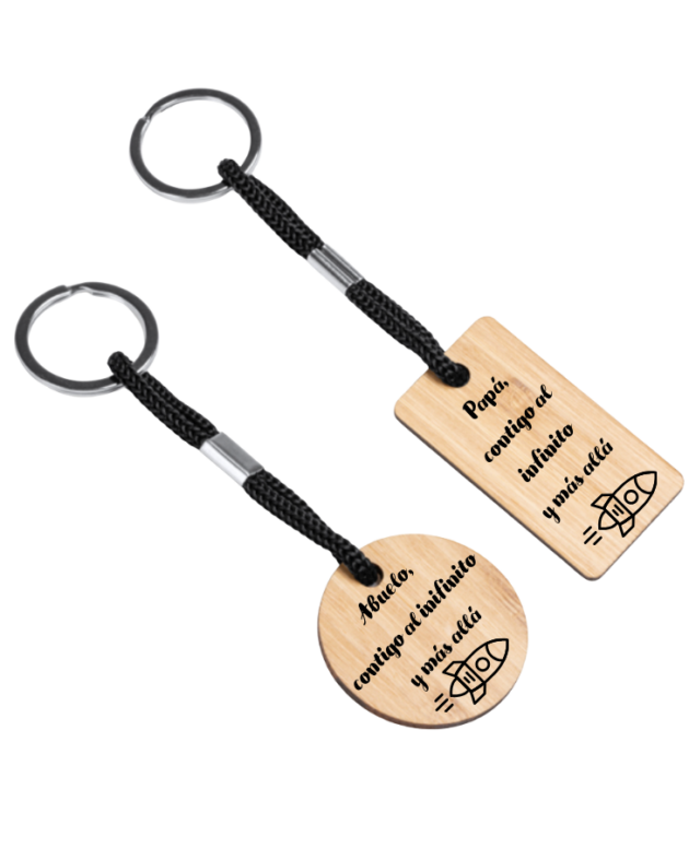 Llavero de madera grabado con cuerda